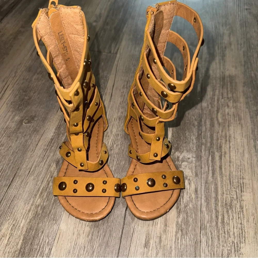 Chic Kids Gladiator Sandals in Mustard Yellow